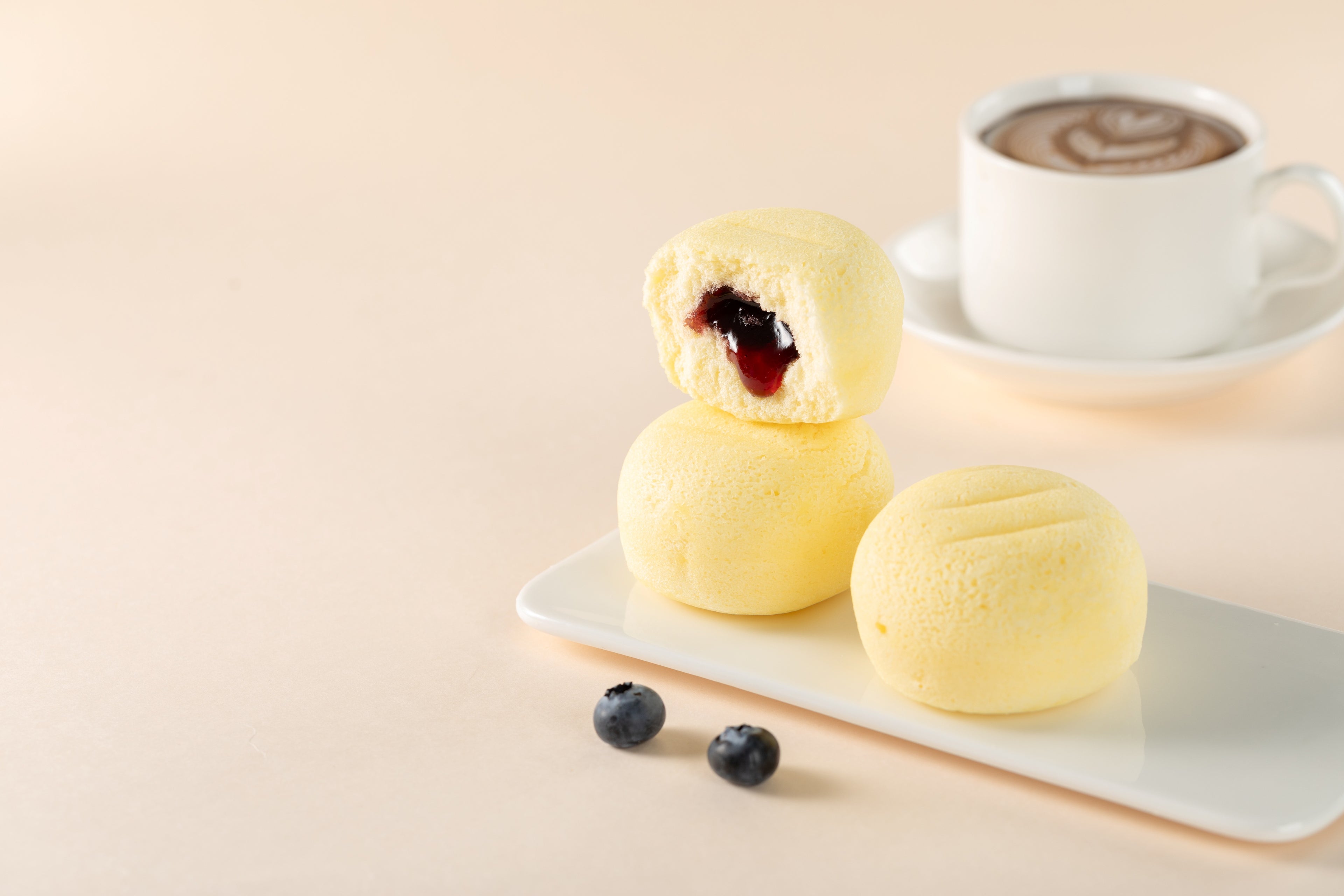 KONGWENG Blueberry Steamed Cake – Soft, Fruity & Fluffy Delight